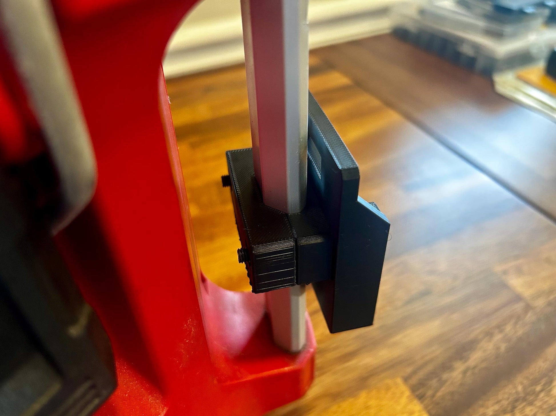 Milwaukee PACKOUT Rail Mounted Single Battery Holder: Fits Dewalt, Ryobi, Rigid, & More Batteries
